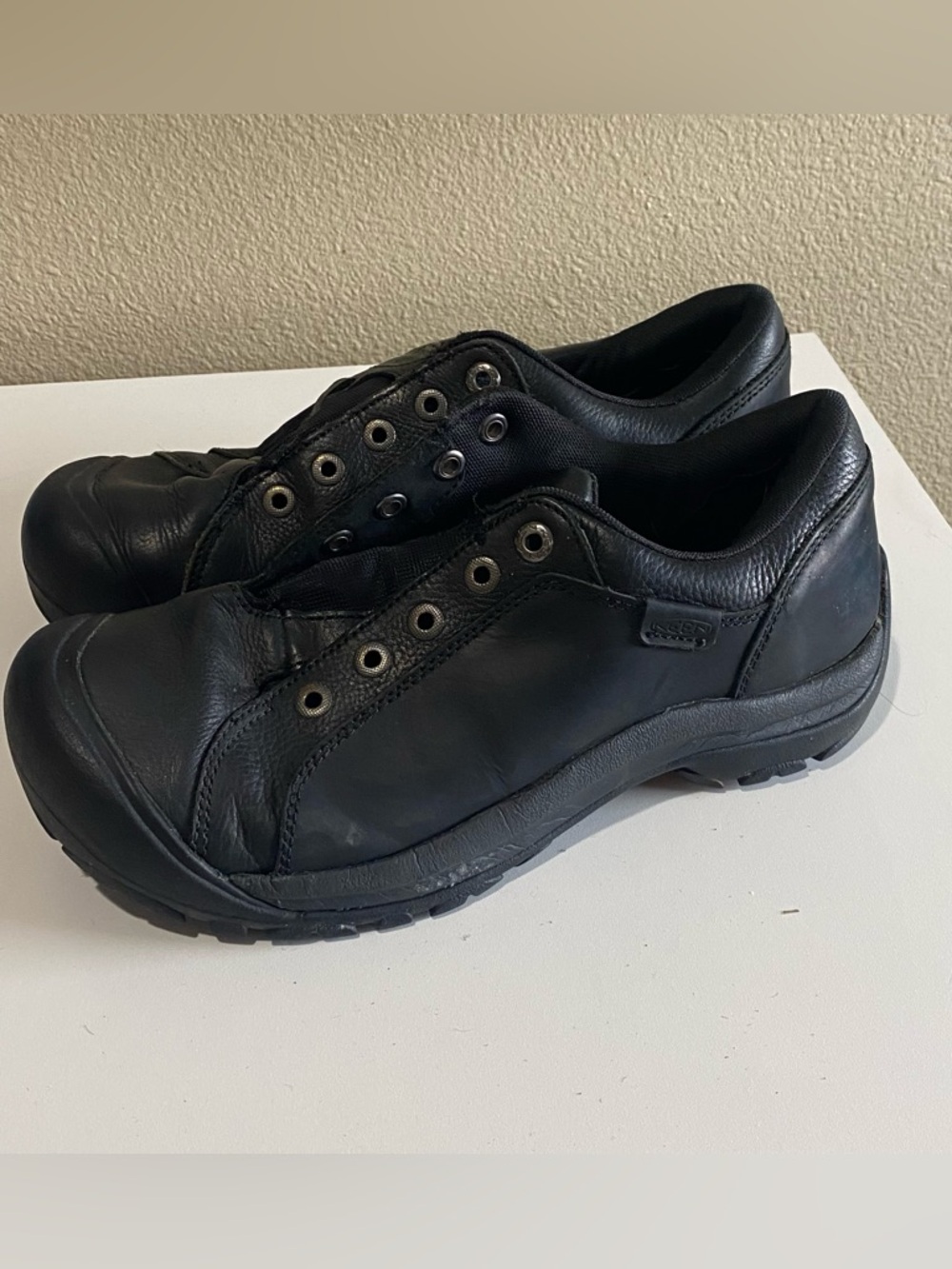 Keen Shoes Womens 10 Athletic Leather Briggs Sneaker Comfort Black Lace Up Walk